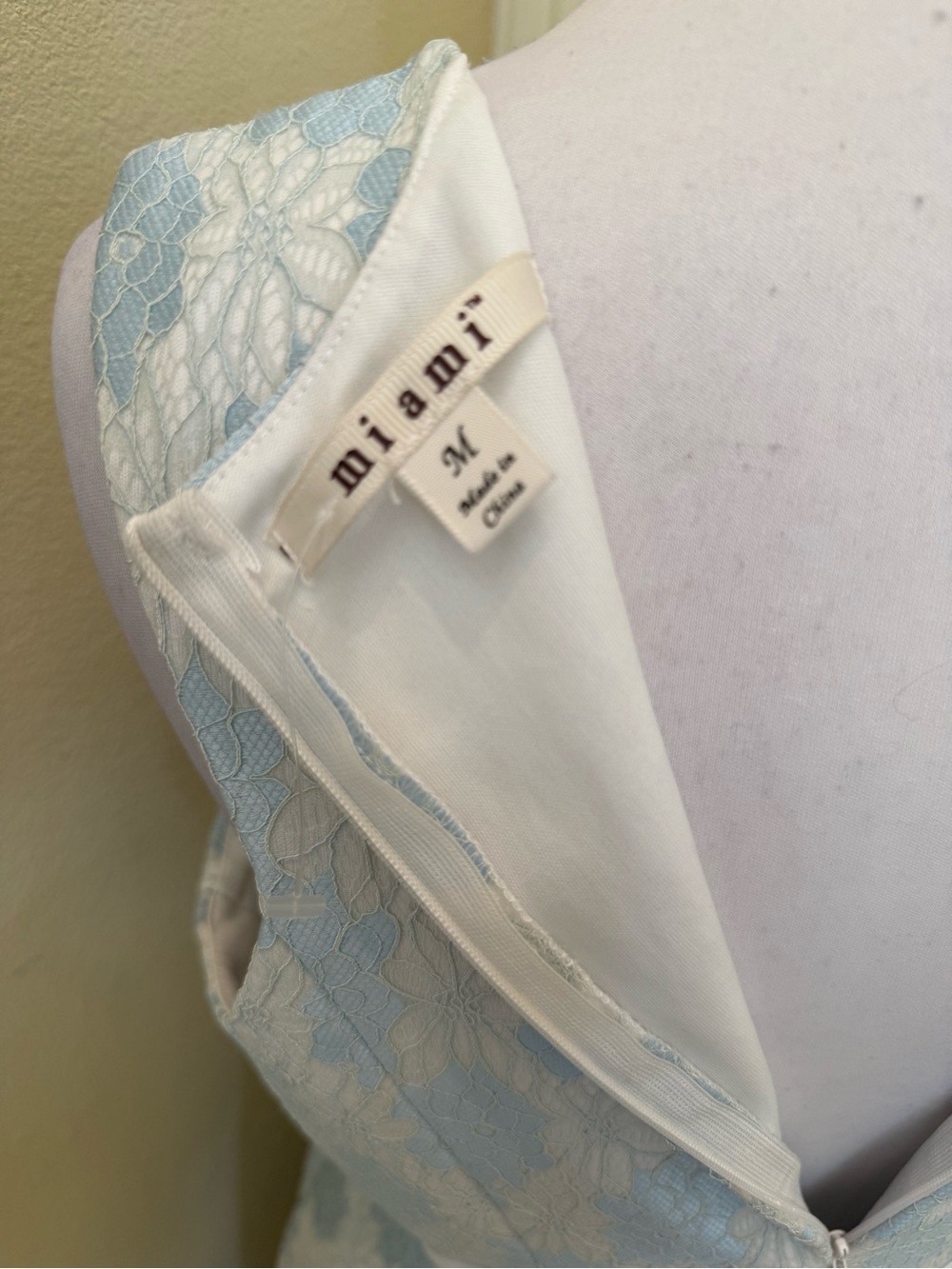 NWOT Miami powder blue and ivory dress - Picture 4 of 4
